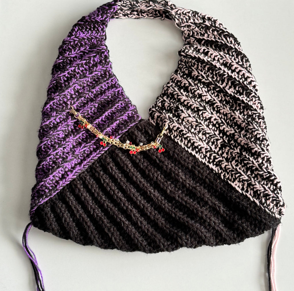 Medium triangle bags